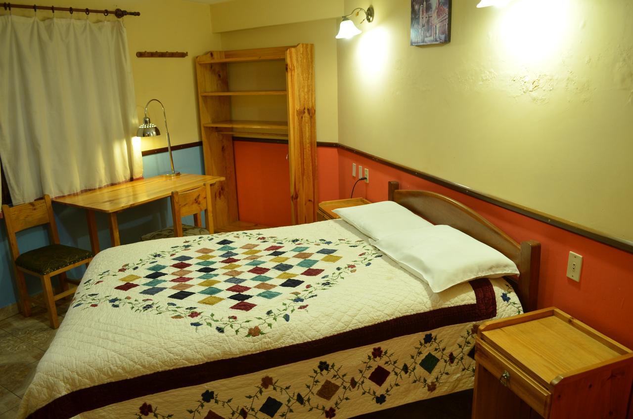 סוקרה Hostal Pachamama מראה חיצוני תמונה